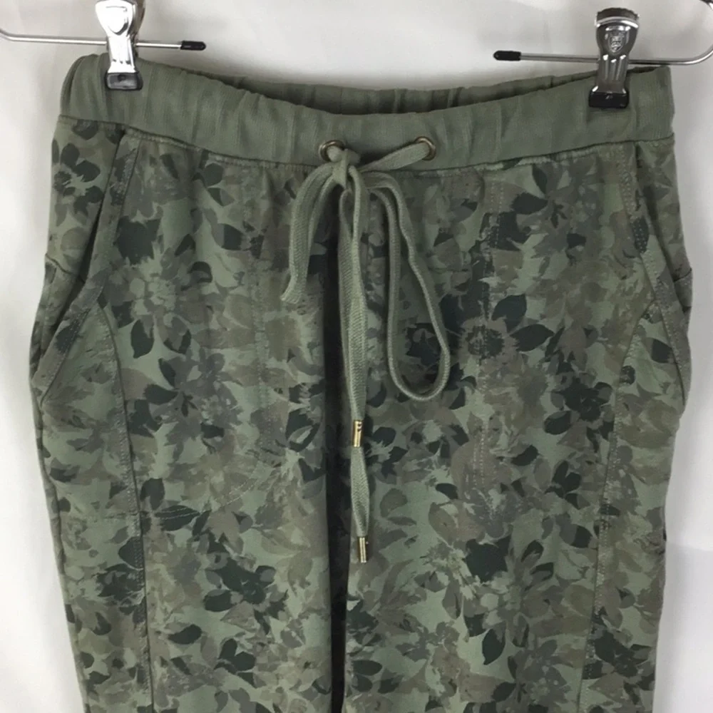 Anthropologie Saturday Sunday Green Floral Joggers - Picture 3 of 12